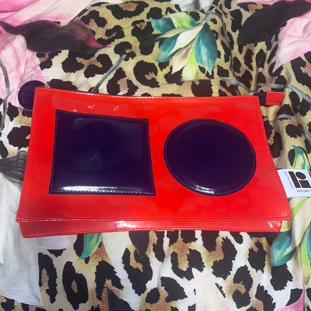 NEW Estée Lauder Lisa Perry red cosmetic bag